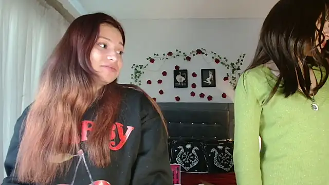 3littleschoolteens online show from February 5, 2026, 6:01 pm