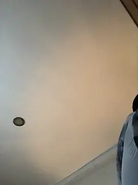 3littleschoolteens online show from April 19, 2026, 1:05 am