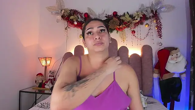 ISABELLASSMITH online show from December 19, 2024, 9:38 pm