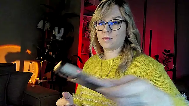 5 in one online show from December 4, 2024, 4:32 am