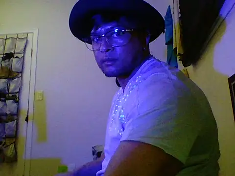 Snapshot of CleanGrey chatting on February 18, 2026, 10:11 am CleanGrey online show from February 18, 2026, 10:11 am