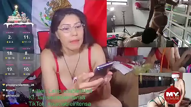 Snapshot of LaInsaciableIntensa chatting on January 19, 2025, 12:17 am LaInsaciableIntensa online show from January 19, 2025, 12:17 am