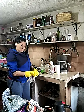 LaInsaciableIntensa online show from January 15, 2026, 7:28 pm