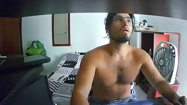 Snapshot of lechero226 chatting on December 2, 2025, 7:53 pm lechero226 online show from December 2, 2025, 7:53 pm