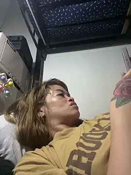 Snapshot of pinay4uwithagoodheart chatting on December 23, 2025, 6:22 am pinay4uwithagoodheart online show from December 23, 2025, 6:22 am