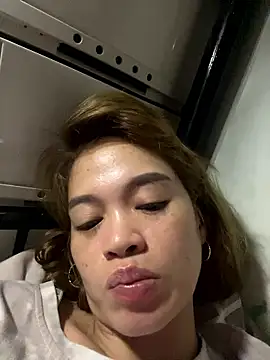 Snapshot of pinay4uwithagoodheart chatting on January 9, 2026, 11:24 am pinay4uwithagoodheart online show from January 9, 2026, 11:24 am