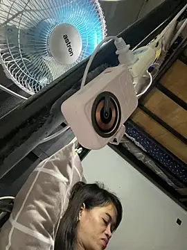 Snapshot of pinay4uwithagoodheart chatting on February 12, 2026, 9:04 am pinay4uwithagoodheart online show from February 12, 2026, 9:04 am