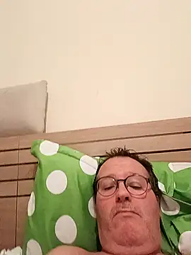 mike9473 online show from September 24, 2025, 9:51 pm