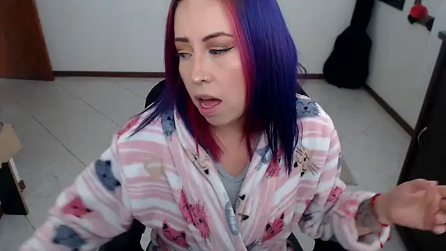 Snapshot of charlottezoe15 chatting on February 18, 2026, 5:31 pm charlottezoe15 online show from February 18, 2026, 5:31 pm