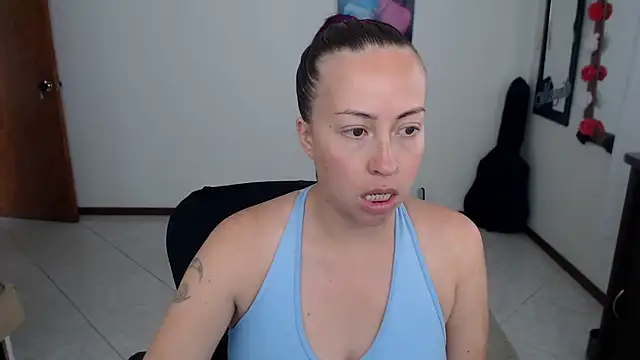 Snapshot of charlottezoe15 chatting on February 20, 2026, 5:57 pm charlottezoe15 online show from February 20, 2026, 5:57 pm