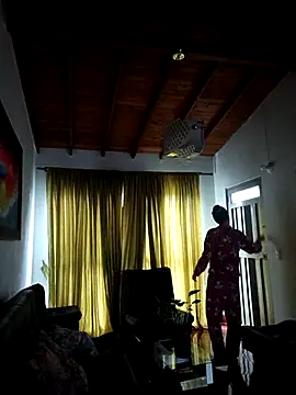 Snapshot of LunaZambrano chatting on February 13, 2026, 12:45 pm LunaZambrano online show from February 13, 2026, 12:45 pm