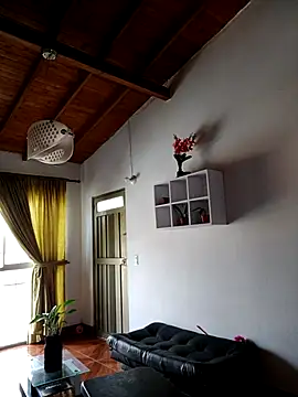 Snapshot of LunaZambrano chatting on February 26, 2026, 2:16 pm LunaZambrano online show from February 26, 2026, 2:16 pm