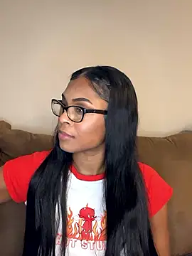 CandyLuxxxx online show from December 5, 2024, 8:55 pm