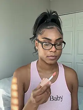 CandyLuxxxx online show from January 17, 2025, 6:12 pm