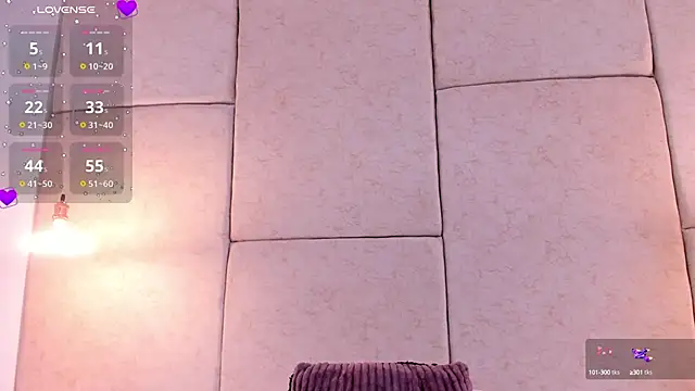 Snapshot of aisha_vs chatting on February 4, 2025, 11:38 am aisha vs online show from February 4, 2025, 11:38 am