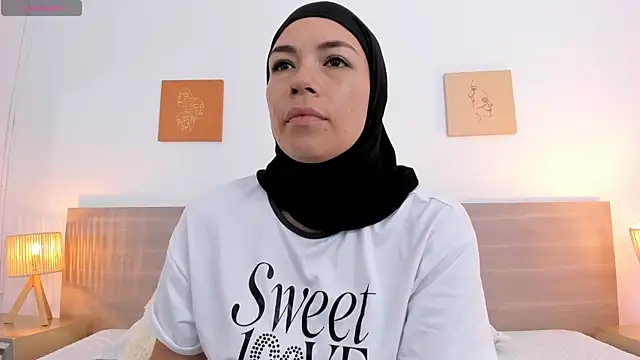 Snapshot of aisha_vs chatting on October 30, 2025, 12:50 pm aisha vs online show from October 30, 2025, 12:50 pm