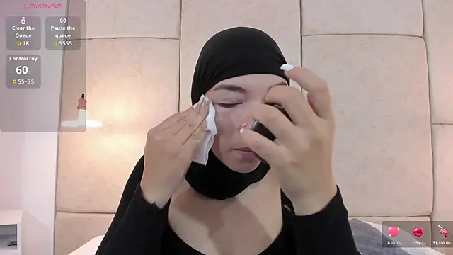 Snapshot of aisha_vs chatting on January 17, 2026, 12:21 pm aisha vs online show from January 17, 2026, 12:21 pm