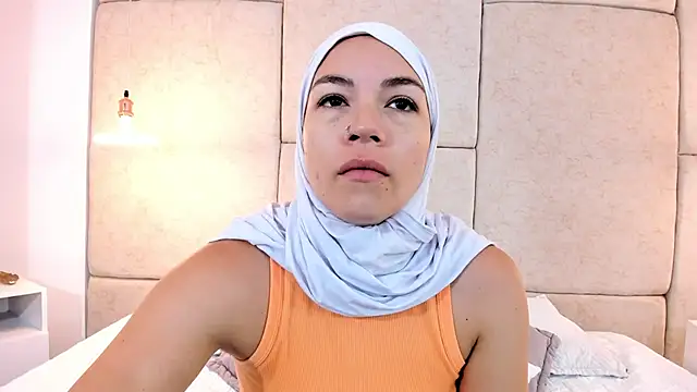 Snapshot of aisha_vs chatting on February 25, 2026, 12:04 pm aisha vs online show from February 25, 2026, 12:04 pm