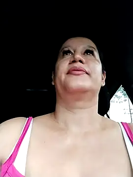 Snapshot of keilymadam chatting on February 12, 2026, 12:33 pm keilymadam online show from February 12, 2026, 12:33 pm