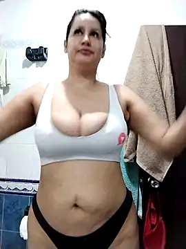 keilymadam online show from March 30, 2026, 12:39 pm