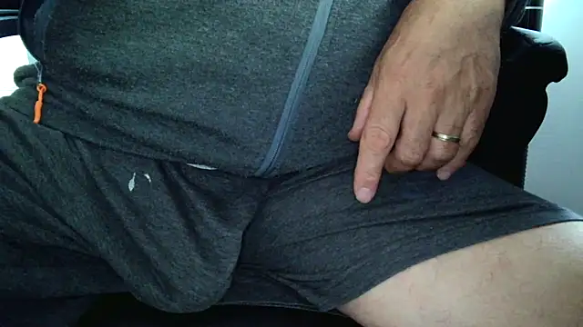 scorviergexh online show from September 23, 2025, 1:03 pm