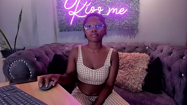 nilosolem online show from January 25, 2025, 7:28 pm