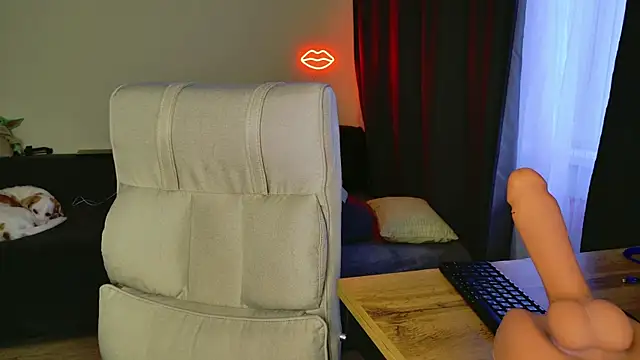 MishaMILF online show from December 13, 2024, 11:45 am