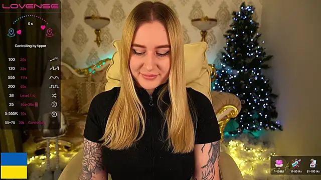 Snapshot of ArolinaNight chatting on January 3, 2025, 8:54 pm ArolinaNight online show from January 3, 2025, 8:54 pm