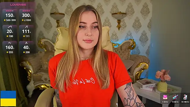 Snapshot of ArolinaNight chatting on January 31, 2025, 9:48 pm ArolinaNight online show from January 31, 2025, 9:48 pm