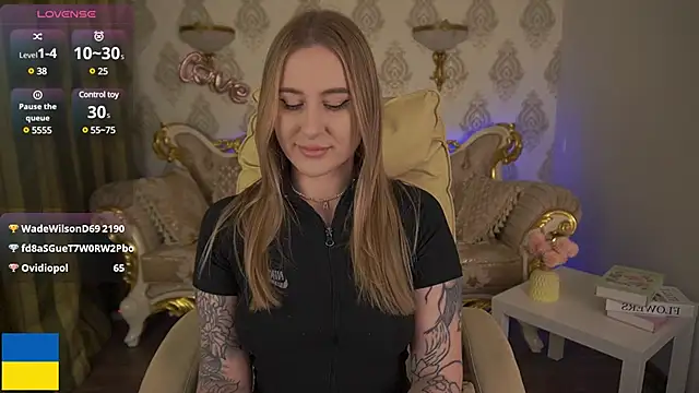 Snapshot of ArolinaNight chatting on February 22, 2025, 3:34 am ArolinaNight online show from February 22, 2025, 3:34 am