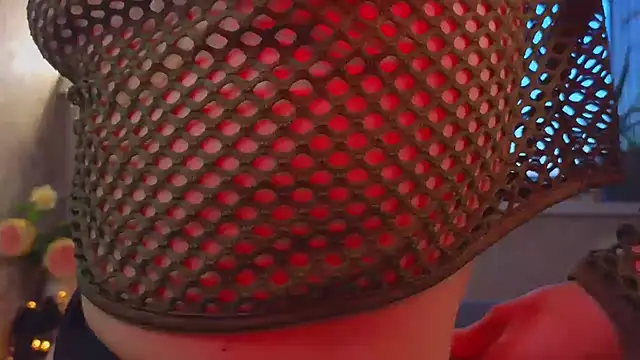 sinteas online show from October 27, 2025, 1:15 pm