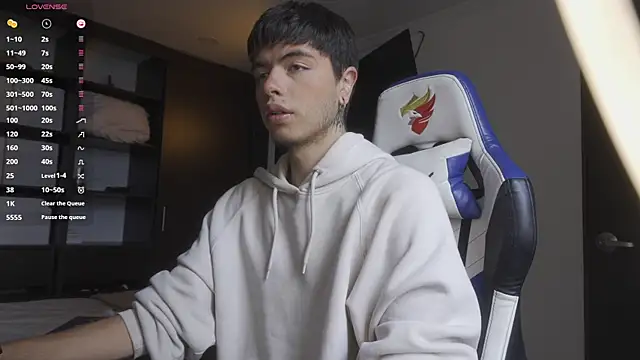  morghan  online show from October 3, 2025, 4:04 pm