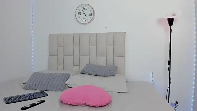 Snapshot of Sofia_Blosom chatting on April 10, 2026, 9:52 pm Sofia Blosom online show from April 10, 2026, 9:52 pm