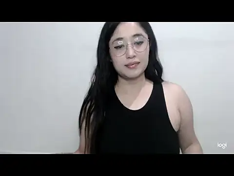 YummymeowW online show from November 7, 2025, 3:12 pm