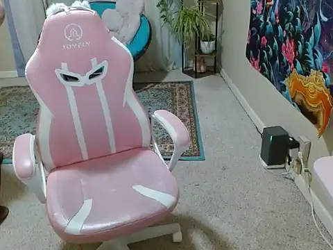 Emihaze online show from March 7, 2025, 3:08 am