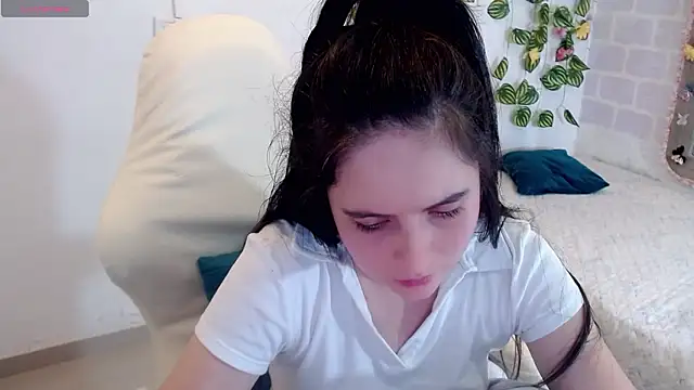 tania sweet   online show from March 3, 2026, 9:31 pm