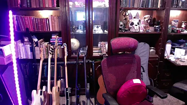 Snapshot of BeardedBear999 chatting on September 26, 2025, 3:16 pm BeardedBear999 online show from September 26, 2025, 3:16 pm