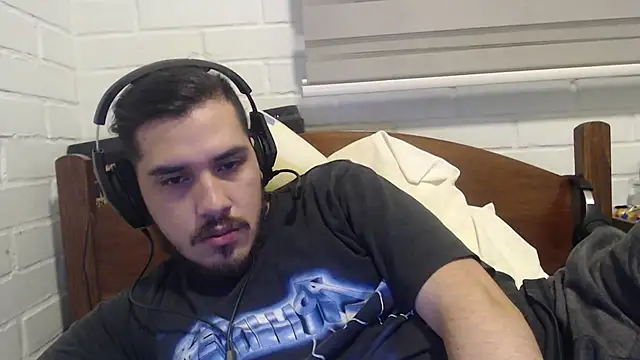 hung weeb online show from February 3, 2025, 3:53 am