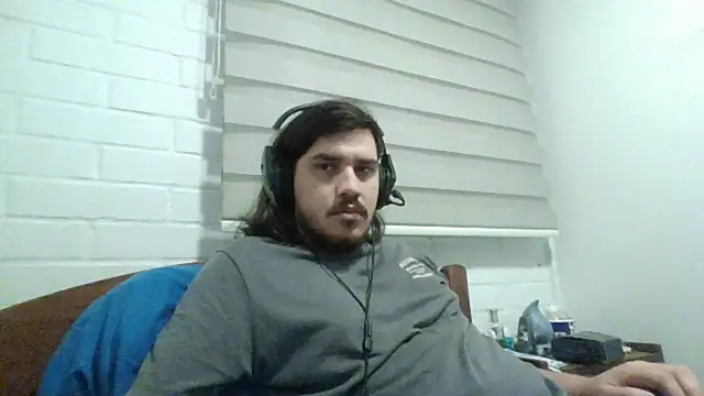 hung weeb online show from April 4, 2026, 1:15 am