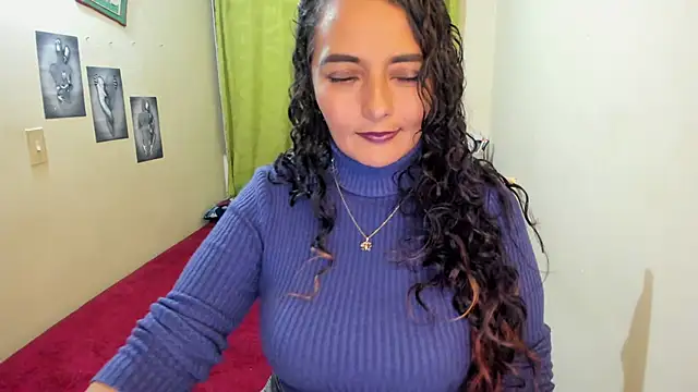 emma luxy online show from December 29, 2024, 6:03 am