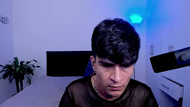 Eiden allenx online show from February 4, 2025, 2:53 pm