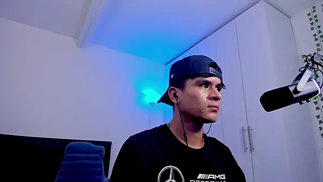 Eiden allenx online show from February 9, 2025, 7:27 am