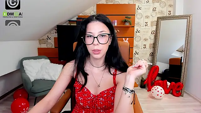 EmillyTaylor online show from February 26, 2025, 4:36 am