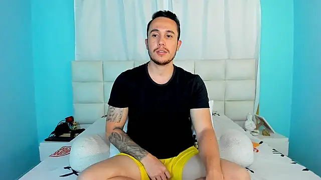 juan  jimenez online show from November 4, 2025, 9:58 pm