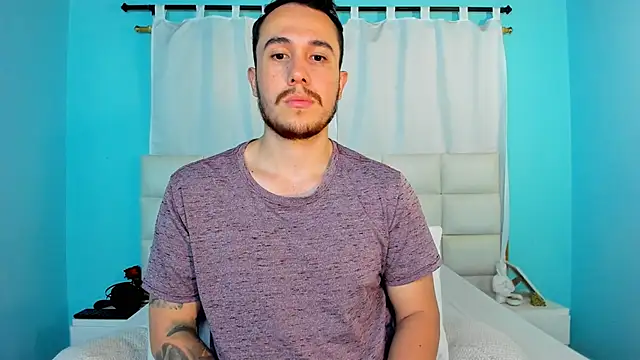 juan  jimenez online show from December 4, 2025, 11:46 pm