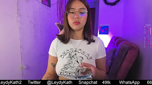 Snapshot of Nasha_abby chatting on December 28, 2024, 3:47 am Nasha abby online show from December 28, 2024, 3:47 am