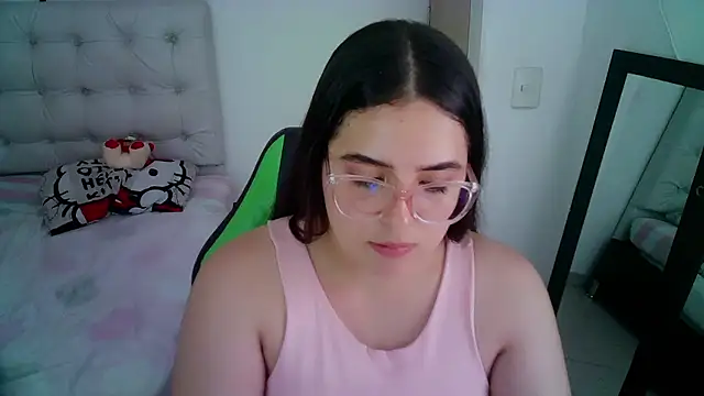 Snapshot of _alicia_z chatting on December 2, 2024, 9:06 pm alicia z online show from December 2, 2024, 9:06 pm