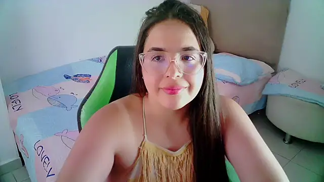 Snapshot of _alicia_z chatting on January 17, 2025, 6:33 pm alicia z online show from January 17, 2025, 6:33 pm