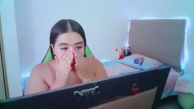 Snapshot of _alicia_z chatting on January 24, 2025, 5:53 pm alicia z online show from January 24, 2025, 5:53 pm