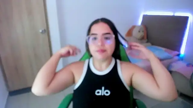 Snapshot of _alicia_z chatting on March 17, 2025, 9:45 pm alicia z online show from March 17, 2025, 9:45 pm